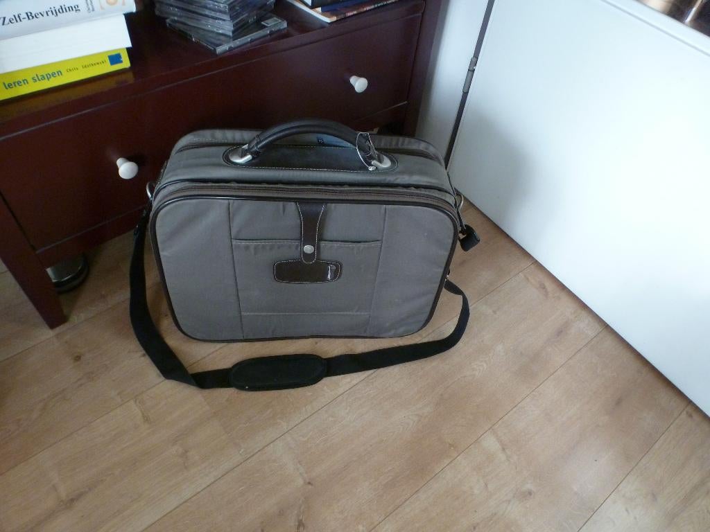 WEG=WEG samsonite CABINE vliegtuig koffer -GRATIS zend, Verzenden, Minder dan 50 cm, Zo goed als nieuw, Minder dan 35 cm