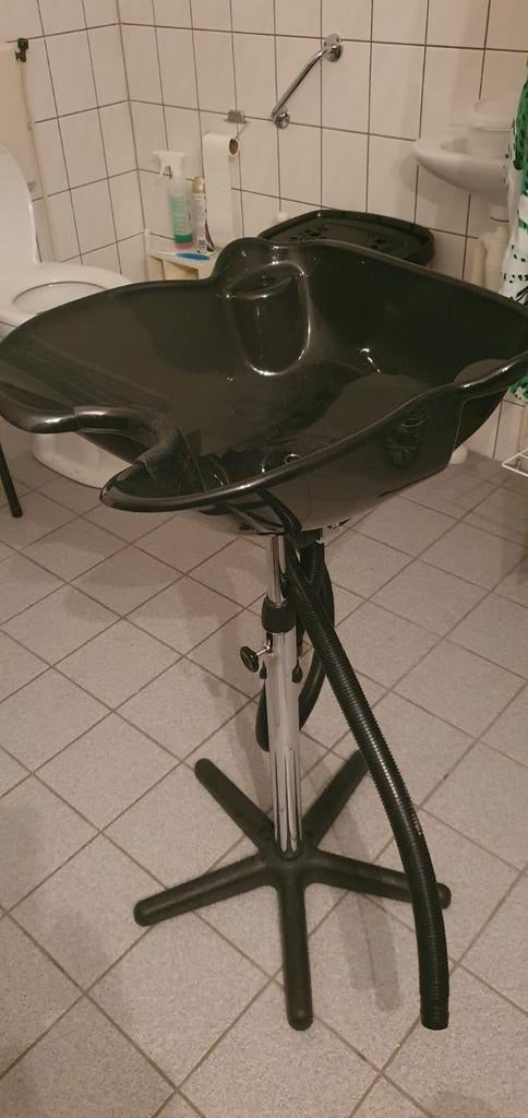 Haarwasbak op standaard, Ophalen, Zo goed als nieuw
