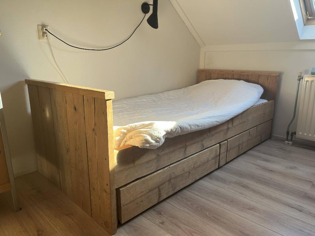 bed steigerhout 90 x 200 ambachtelijk laden, Ophalen, Gebruikt, 90 cm, Eenpersoons