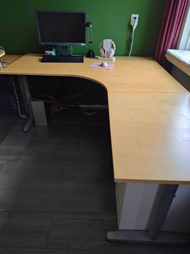 IKEA Galant hoekbureau - Ruim en verstelbaar, Huis en Inrichting, Bureaus, Gebruikt, Hoekbureau, IKEA, Spaanplaat of MDF, Beige