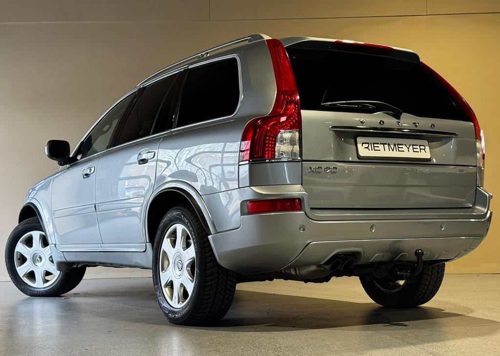 Volvo XC90 3.2 Kinetic |Pano |Trekhaak |Memory |Stoelverw |, Auto's, Volvo, Euro 5, Stof, Gebruikt, Zwart