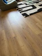 90+ m2 laminaat met subtiele groef met ondevloer., Ophalen, 50 tot 150 cm, Zo goed als nieuw, 10 m² of meer