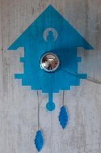 Koekoeksklok wandlamp blauw plexiglas besselink licht, Ophalen of Verzenden, Gebruikt