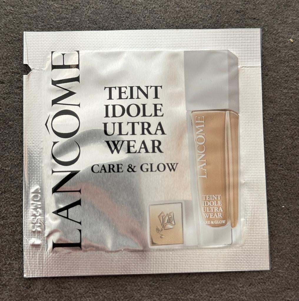 Lancome Teint Idole Ultra Wear Care & Glow Foundation 310N, Gehele gezicht, Beige, Nieuw, Ophalen of Verzenden