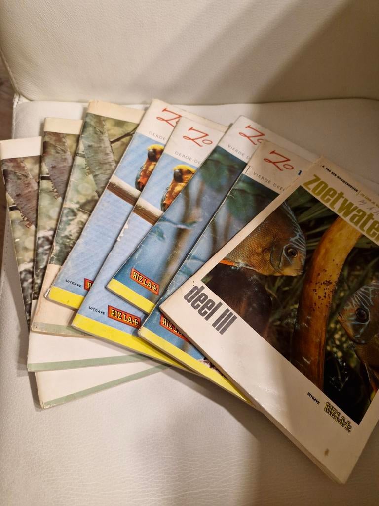 Zoetwatervissen en Vogels Verzamelalbums, Boeken, Ophalen of Verzenden, Gelezen