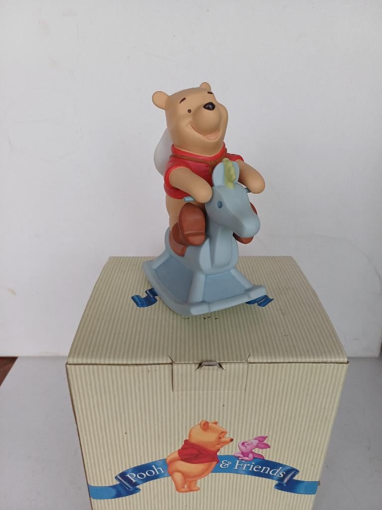 Disney winnie pooh & friends Rock a bye and sleep right, Ophalen of Verzenden, Overige figuren, Nieuw, Beeldje of Figuurtje