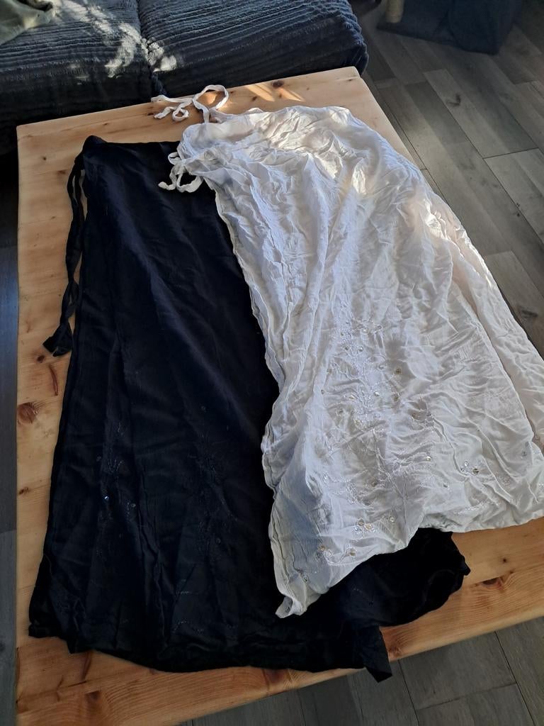 2 wikkelbroeken maat 42/44 (indonesia), Wit, Maat 42/44 (L), Ophalen of Verzenden, Zo goed als nieuw