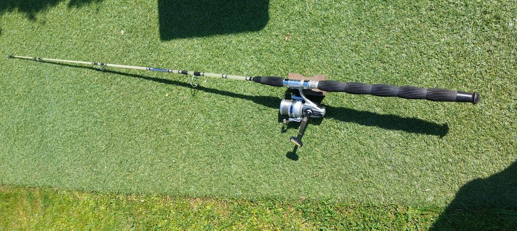 Boothengel + Shakespeare 2100 Series spinner (Alpha 070), Watersport en Boten, Hengelsport | Zeevissen, Ophalen of Verzenden, Zo goed als nieuw