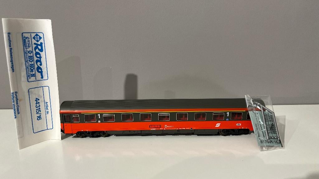 Roco wagon OBB 44315 1e klas nieuwstaat, Hobby en Vrije tijd, Modeltreinen | H0, Gelijkstroom, Wagon, Ophalen of Verzenden, Zo goed als nieuw