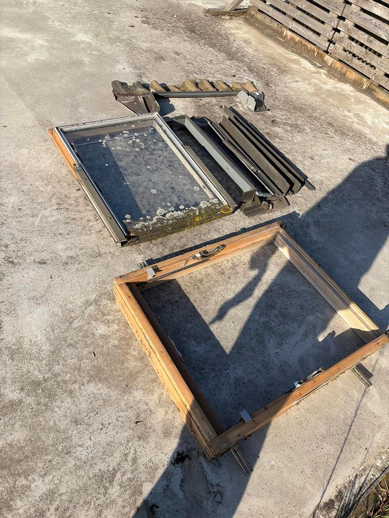 2x Gebruikt Velux Dakraam met Houten Kozijn, Ophalen, Gebruikt, 80 tot 120 cm, Dubbelglas