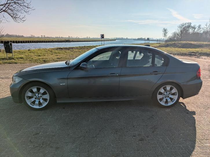 BMW 3-Serie 2.0 I 320 dynamic executive 2005 Grijs, Auto's, BMW, Particulier, 3-Serie, ABS, Airbags, Airconditioning, Alarm, Boordcomputer