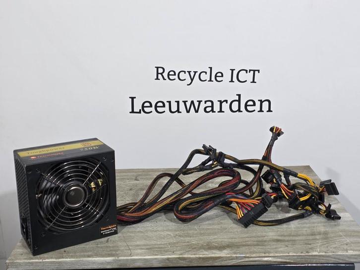 Thermaltake 750w max voeding psu power supply tp-750p, Computers en Software, Interne voedingen, Gebruikt, Ophalen of Verzenden