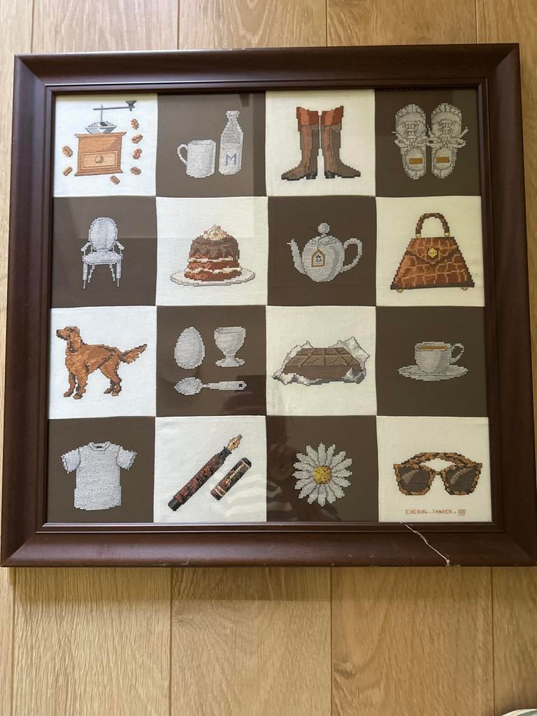 Uniek Borduurwerk met Diverse Motieven - 62x62 cm, Ophalen, Gebruikt, Handborduren, Overige typen