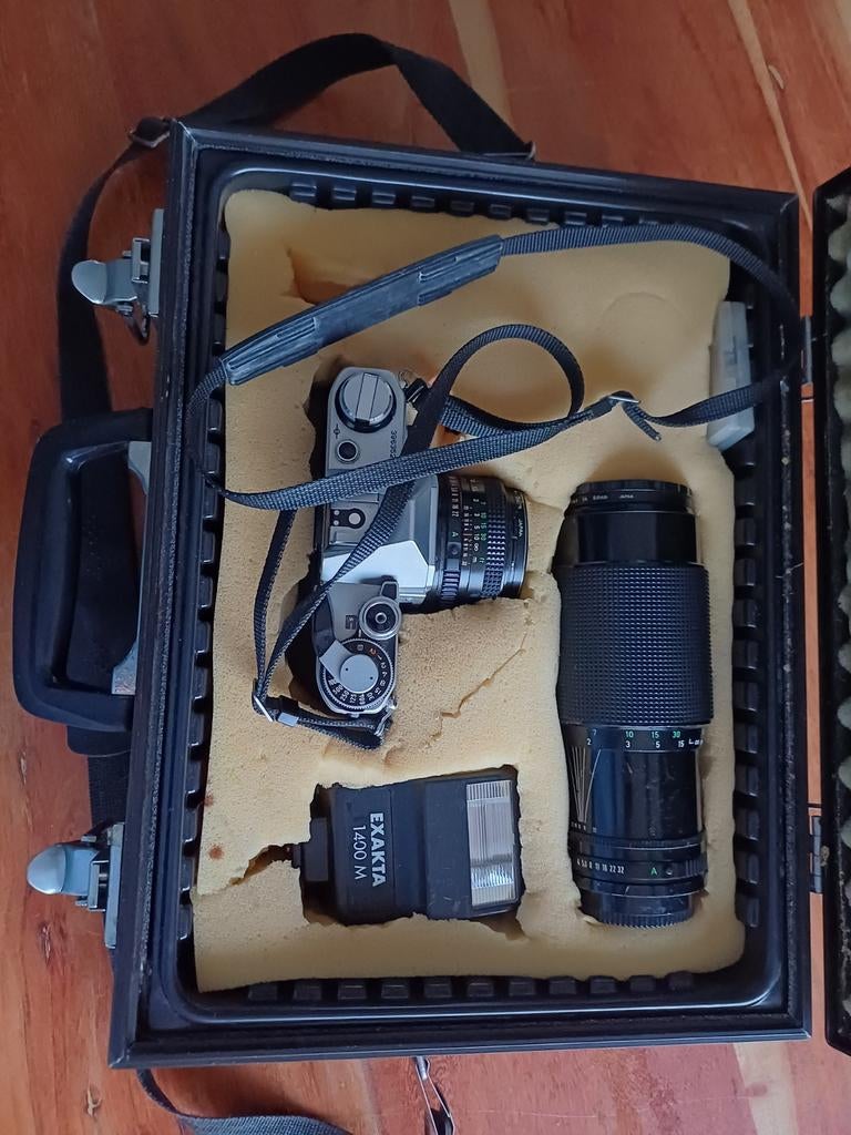 Canon AE-1 met zoomlens en flitser, in koffer, Ophalen of Verzenden, Overige soorten, Camera