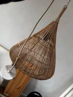 Mooie hanglamp van rotan, Ophalen, Zo goed als nieuw, Hout, Minder dan 50 cm