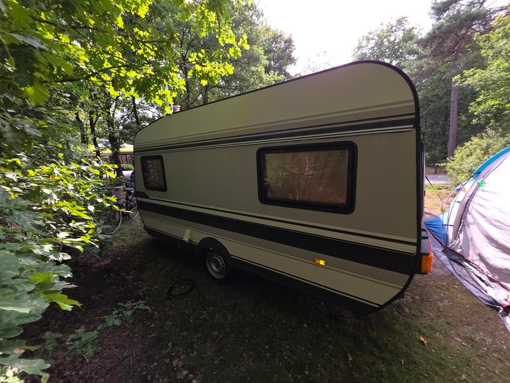 Hobby Caravan met voortent en luifel, Caravans en Kamperen, Rondzit, Bedrijf, Kachel, Tot en met 4