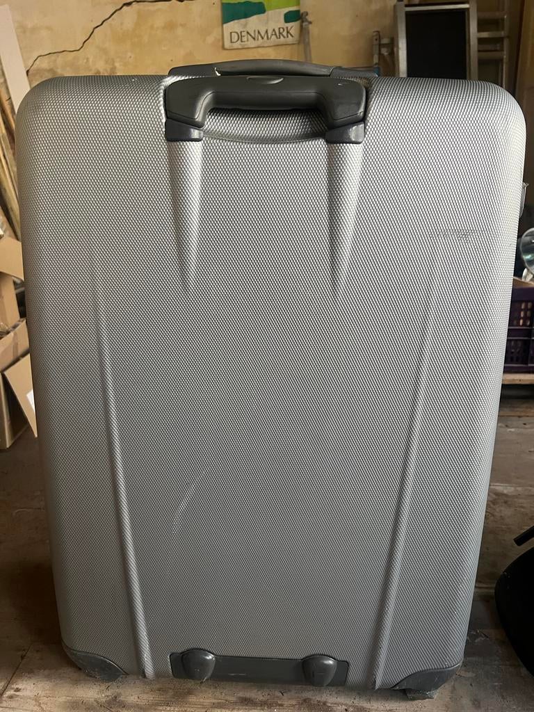 American Tourister reiskoffer grijs met wieltjes, Gebruikt, 20 tot 30 cm, 80 cm of meer, 75 cm of meer