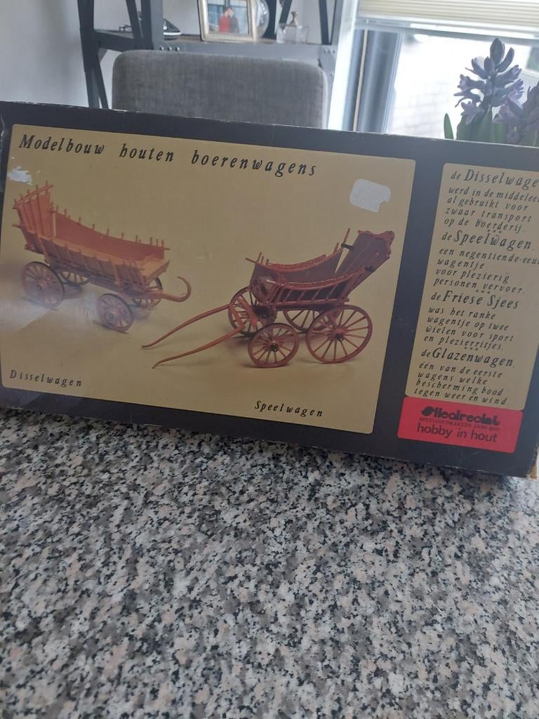 SLIEDRECHT HOUTEN BOUWMODEL: DISSELWAGEN 1601 1/10, Hobby en Vrije tijd, Modelbouw | Auto's en Voertuigen, Overige merken, 1:50 of kleiner