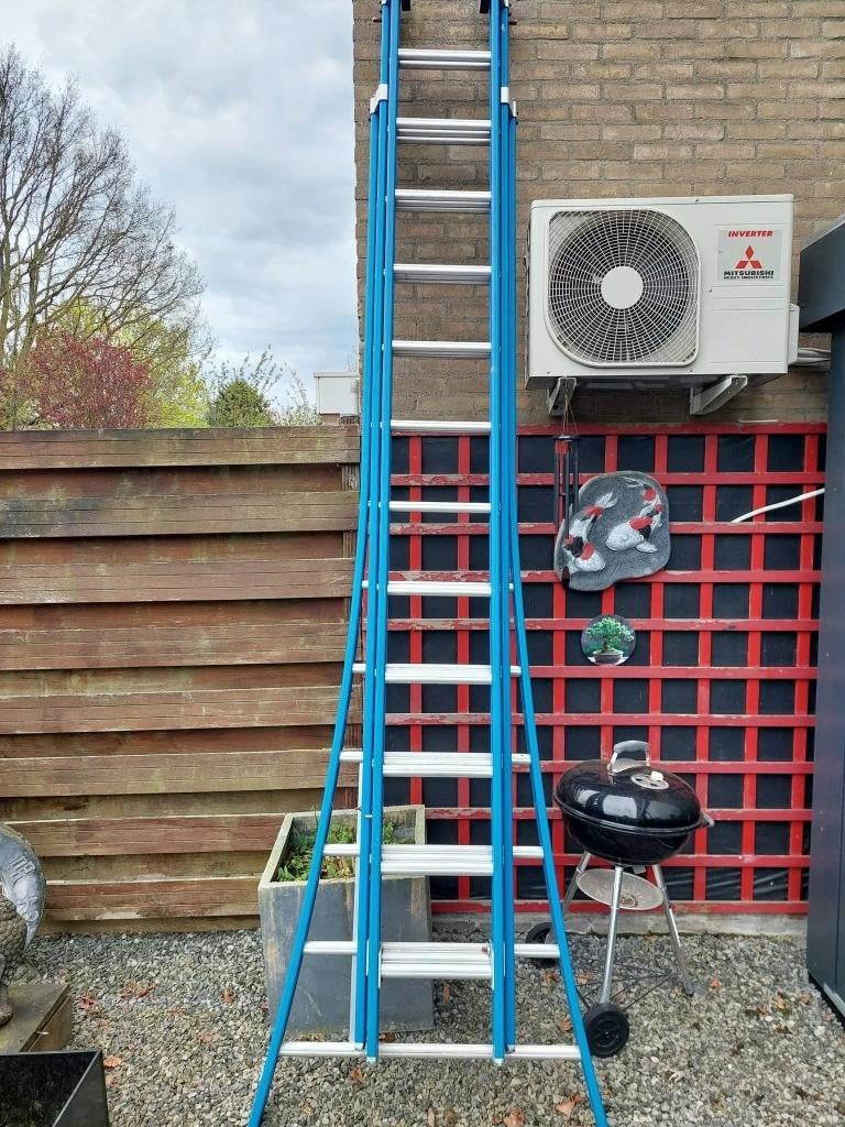 Professionele ladder, Doe-het-zelf en Verbouw, Ophalen, Zo goed als nieuw, Ladder, Opvouwbaar of Inschuifbaar