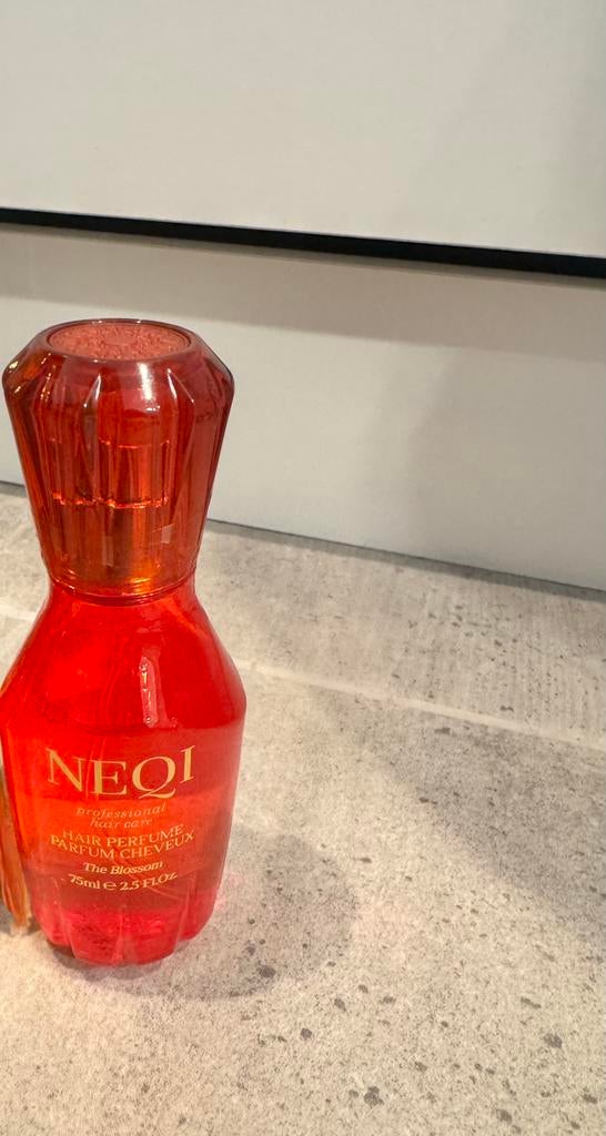 Neqi the blossem haarparfum, Verzenden, Zo goed als nieuw