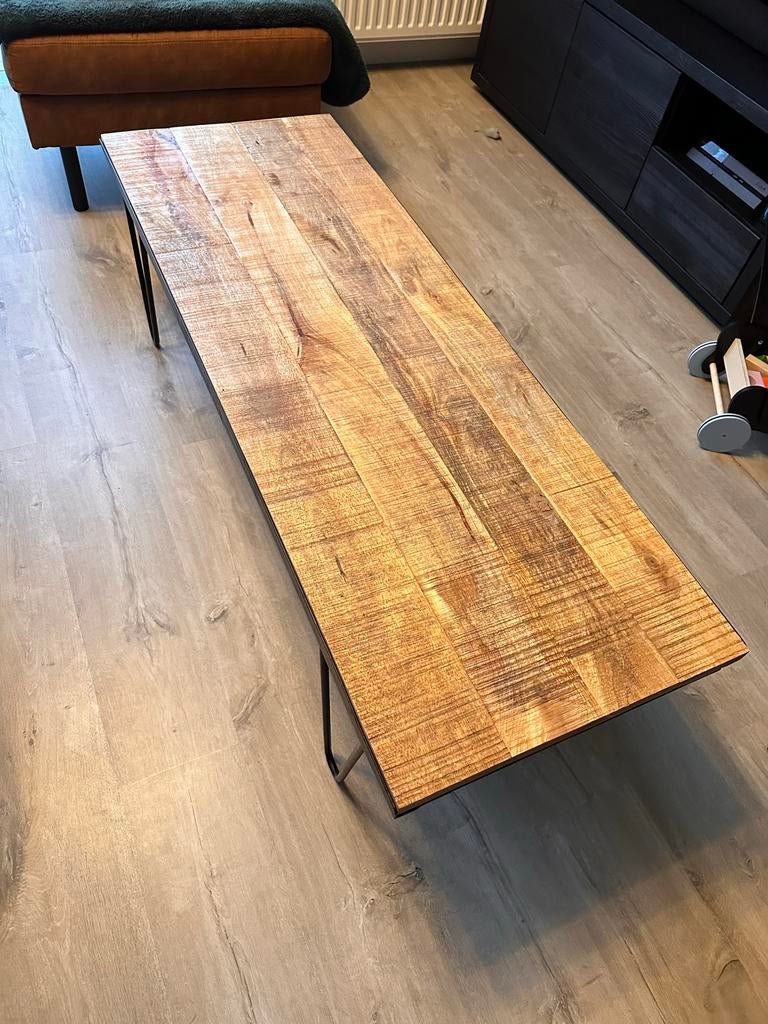 Industriële salontafel van mangohout, Huis en Inrichting, Tafels | Salontafels, Ophalen, 100 tot 150 cm, 50 tot 100 cm, Zo goed als nieuw
