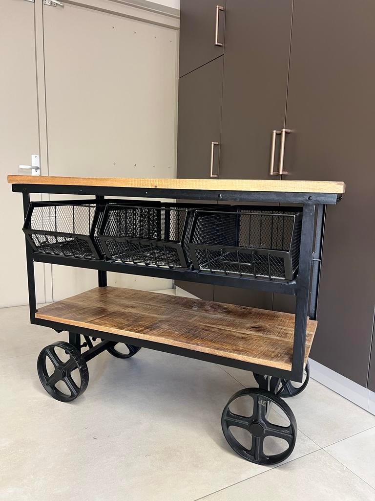 Industriële trolley/keukenwagen met manden en wielen, Huis en Inrichting, Ophalen, Gebruikt, Overige houtsoorten, 50 tot 100 cm
