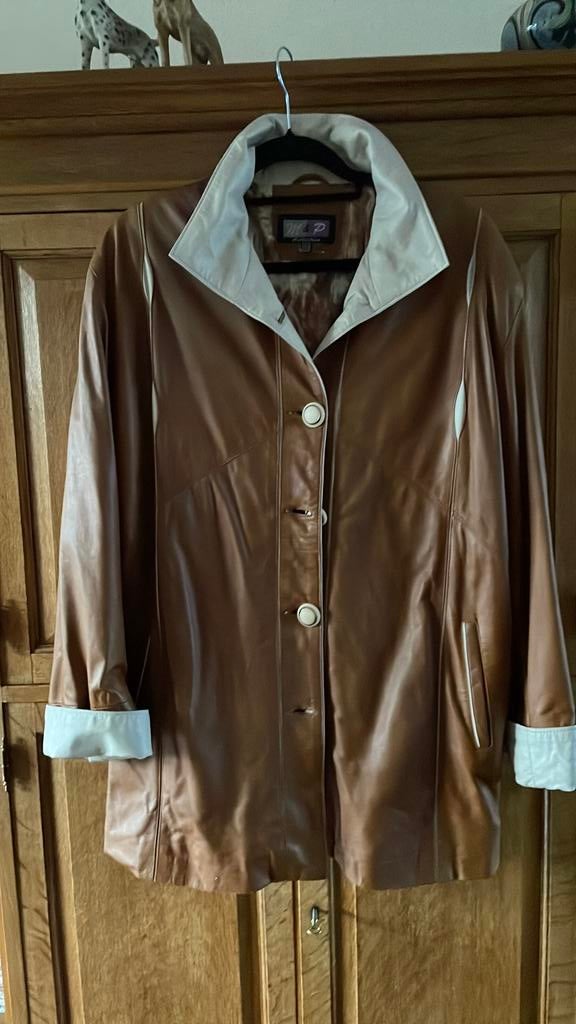 Mooie aparte leren dames jas driekwart mt42/44, Ophalen of Verzenden, Zo goed als nieuw, Maat 42/44 (L), Bruin