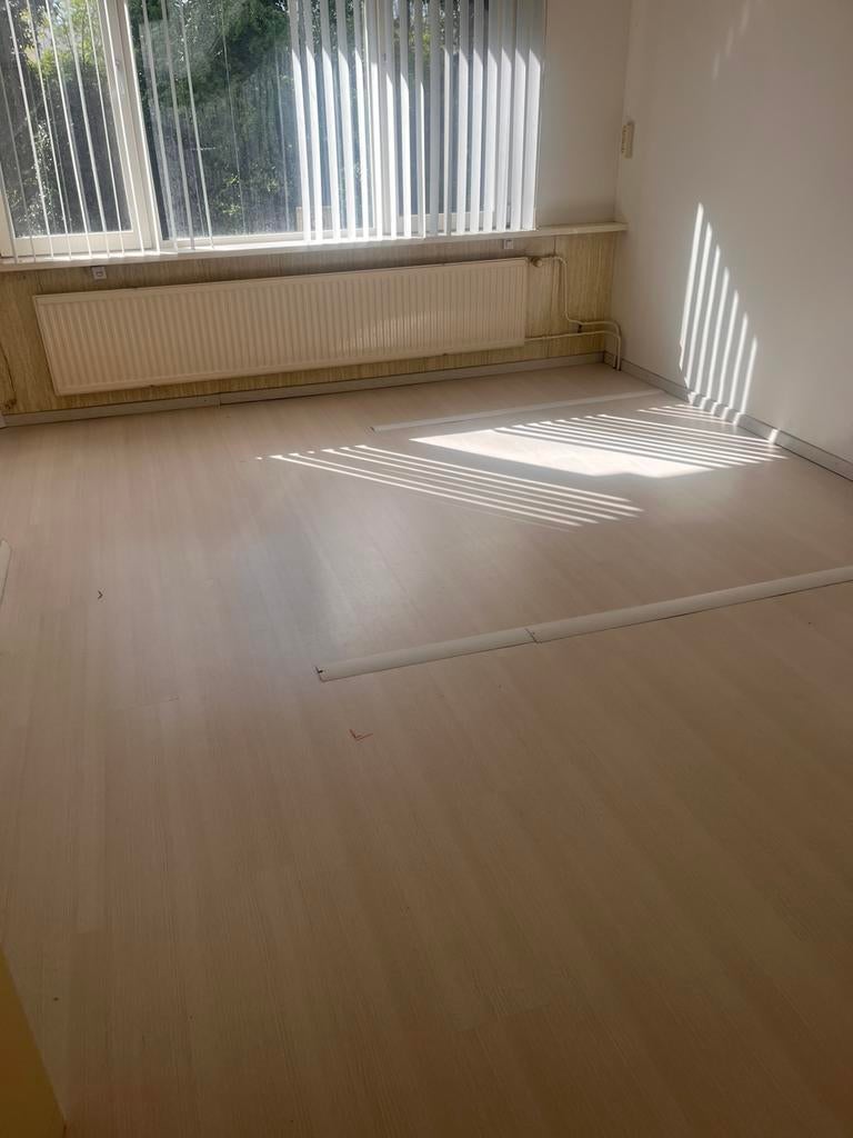 Laminaat gratis afhalen, Ophalen, Zo goed als nieuw, Beige, Laminaat