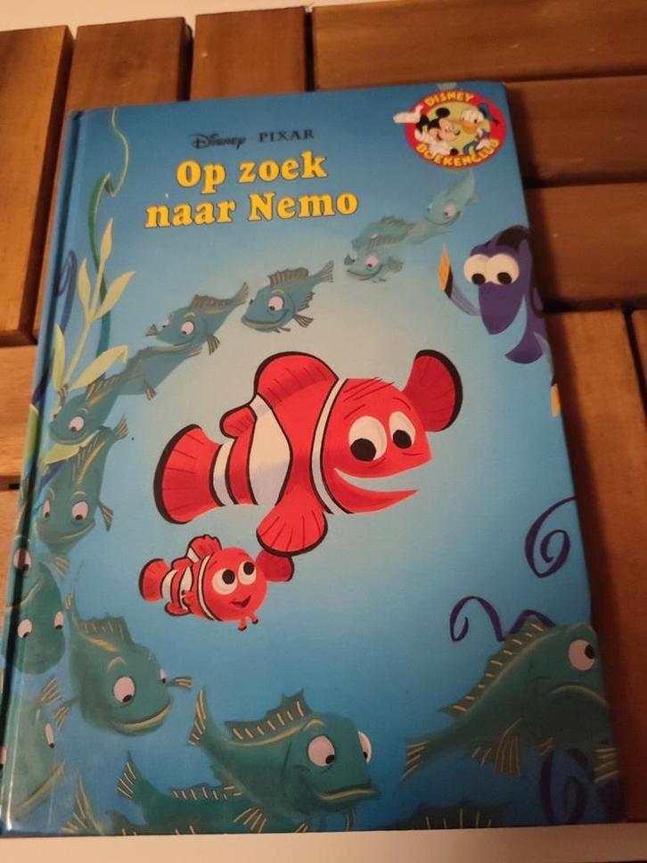 Disney Pixar Boeken: Nemo, Cars, Winnie de Poeh (3 stuks), Boeken, Kinderboeken | Jeugd | onder 10 jaar, Gelezen, Sprookjes, Ophalen of Verzenden