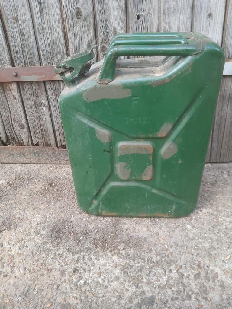 jerrycan, Ophalen