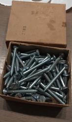 doosje vol met dikke lange schroeven, Doe-het-zelf en Verbouw, IJzerwaren en Bevestigingsmiddelen, Ophalen of Verzenden, Nieuw