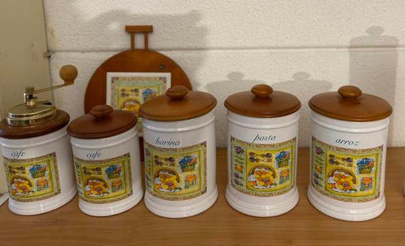 Moederdag voorraad potten super leuk in de keuken, Ophalen, Zo goed als nieuw