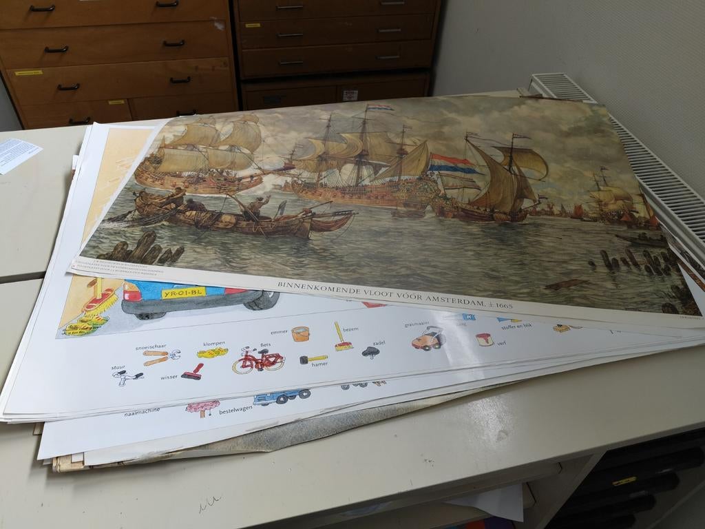 Schoolplaat Binnenkomende Vloot voor Amsterdam, 1965, Ophalen, Geschiedenis