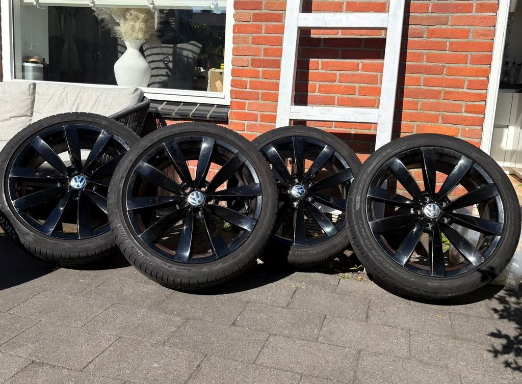 Arteon passat chennai Velgen 19 inch 5x112, Auto-onderdelen, Banden en Velgen, Gebruikt, Banden en Velgen, 235 mm, Personenwagen