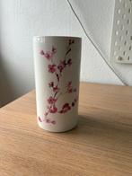 Witte vaas met kersenbloesem design, Huis en Inrichting, Woonaccessoires | Vazen, Ophalen of Verzenden, Zo goed als nieuw, Wit