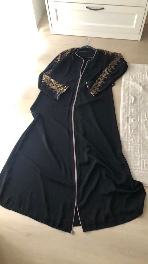Nieuwe abaya met rits en riempje, Kleding | Dames, Ophalen of Verzenden, Zo goed als nieuw, Overige typen