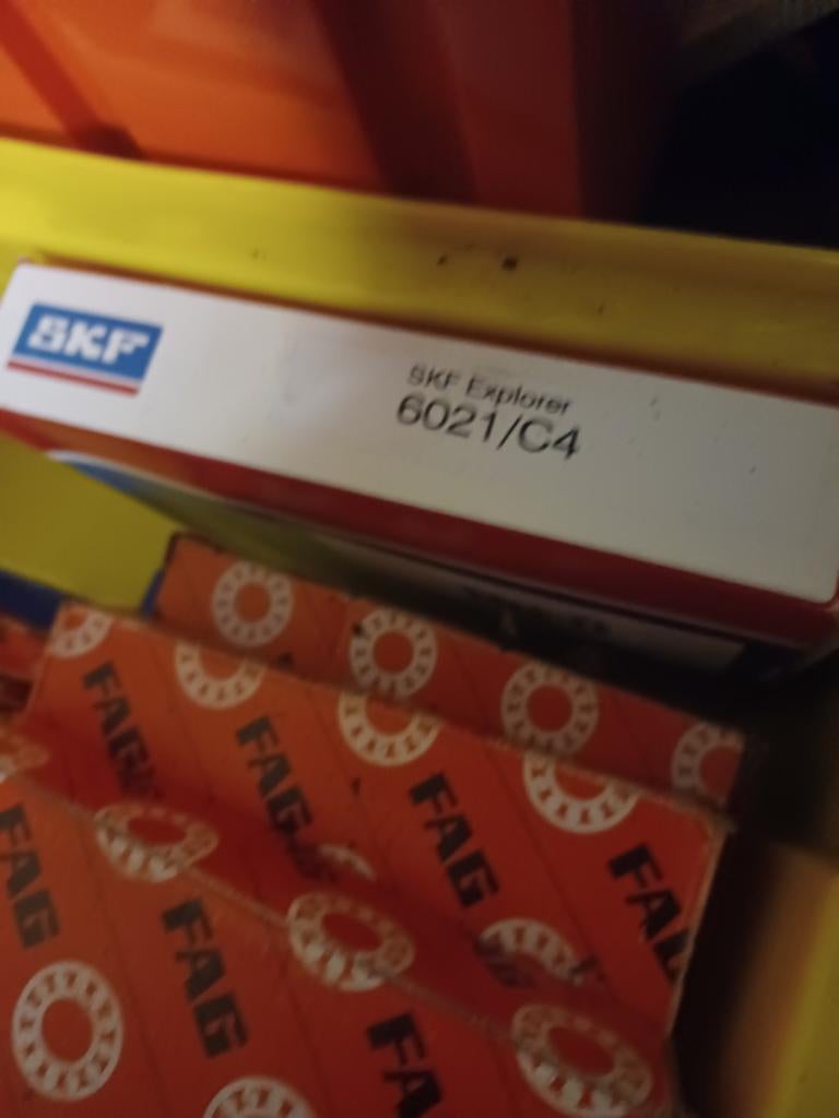 SKF en FAG lagers te koop: SKF 6021/C4 en FAG NU1018M1C4F1, Ophalen of Verzenden, Nieuw, Universele onderdelen