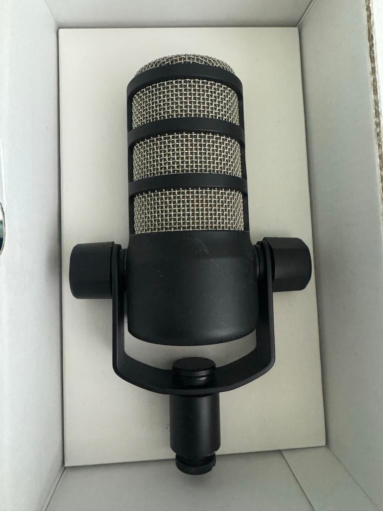 Rode PodMic - Dynamische podcast microfoon, Muziek en Instrumenten, Microfoons, Ophalen of Verzenden, Zo goed als nieuw, Studiomicrofoon