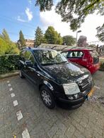 Fiat Panda 1.2 2011 Zwart airco bluetooth radio, Auto's, Euro 5, 1242 cc, Zwart, Origineel Nederlands