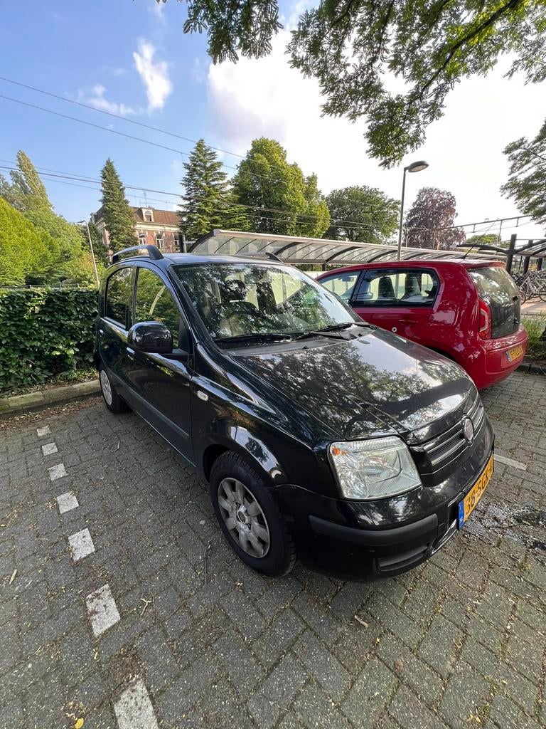 Fiat Panda 1.2 2011 Zwart airco bluetooth radio, Auto's, Fiat, Particulier, Panda, ABS, Airbags, Airconditioning, Bluetooth, Centrale vergrendeling