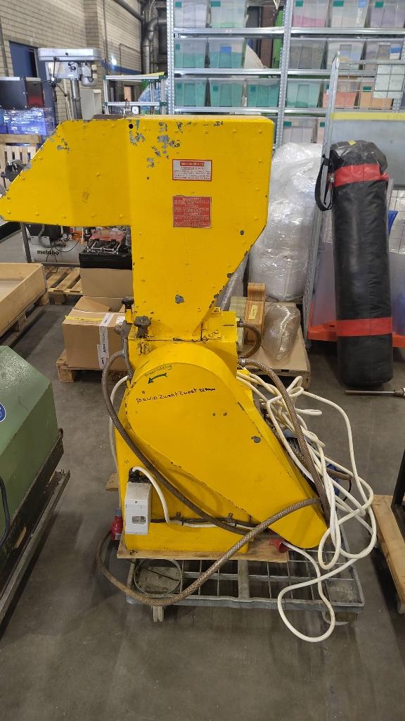 granulator / shredder, Ophalen