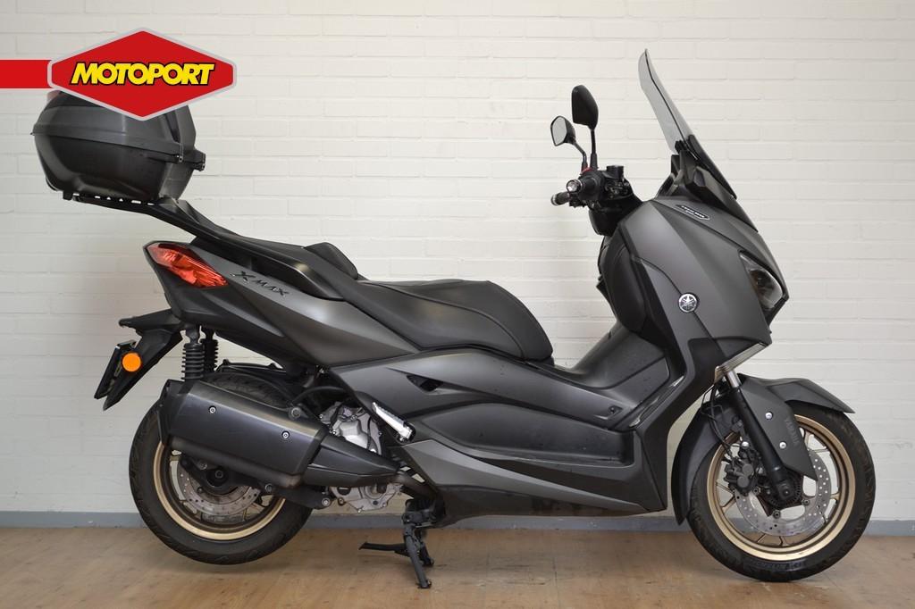 Yamaha X-Max 300 Tech MAX (bj 2022), Motoren, Scooter, Klantenservice@yamaha-motor.nl, Koolhovenlaan 101
1119 NC  Schiphol-Rijk, NL