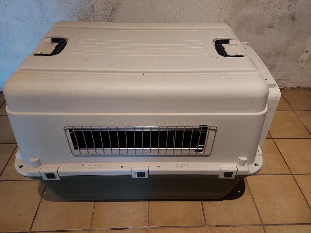 Honden kennel/ bench (~ 50x55x80 HxBxD), Ophalen