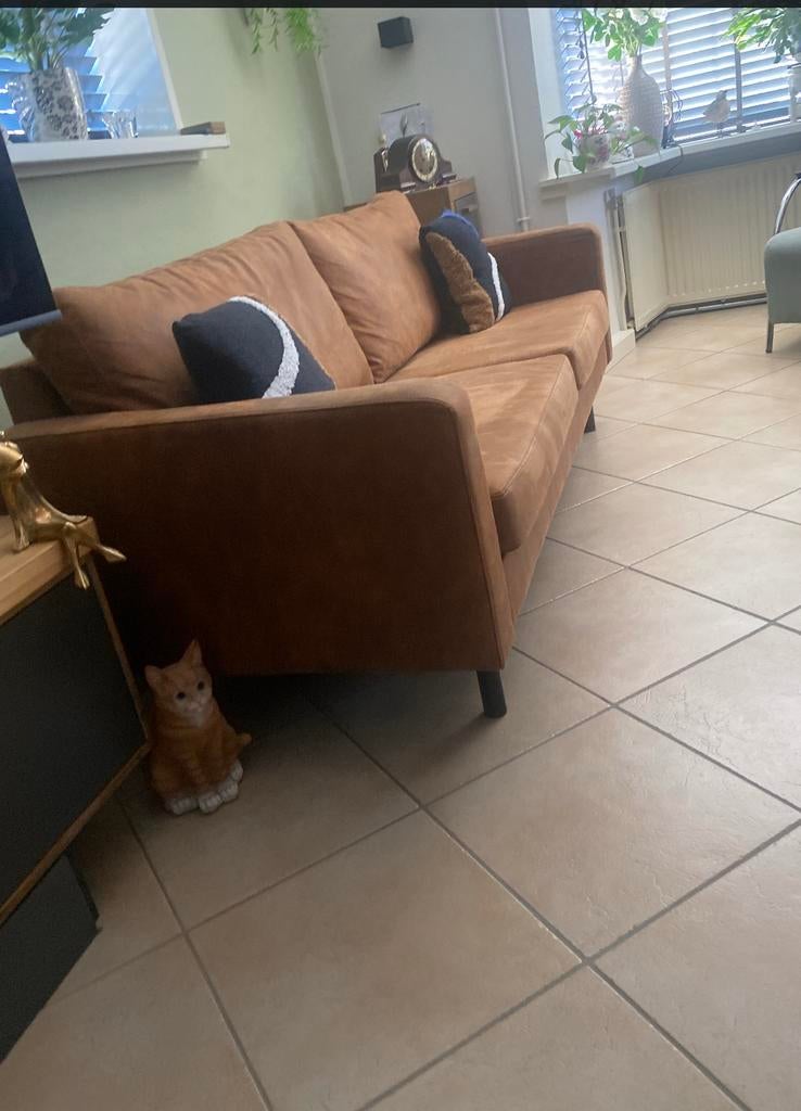 Comfortabele bruine bank - perfect voor elke woonkamer, Ophalen, Driepersoons, 75 tot 100 cm, Zo goed als nieuw