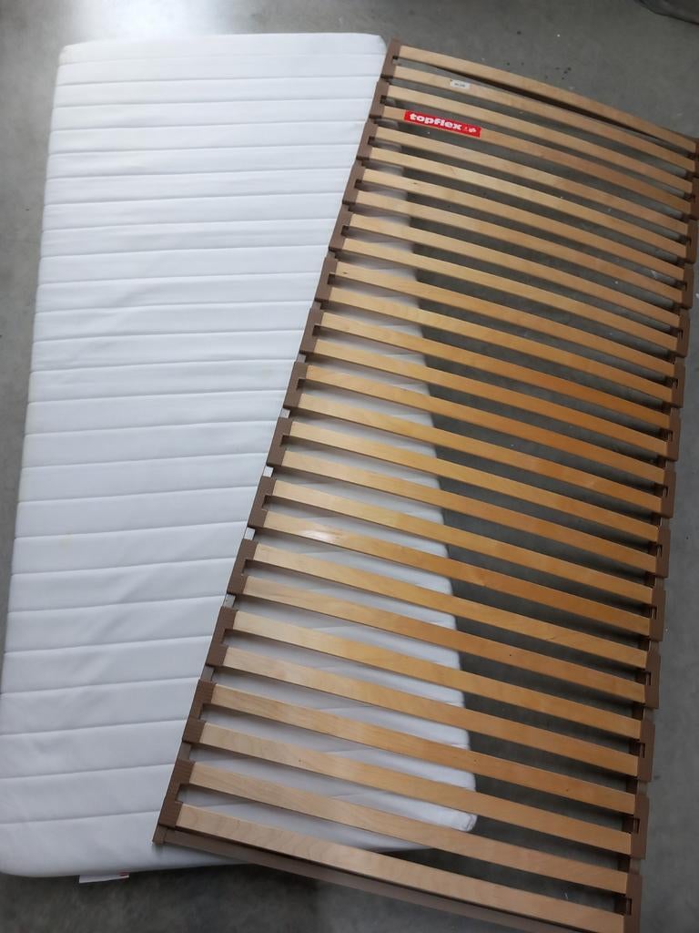Lattenbodem en matras 90x200cm eenpersoons, Huis en Inrichting, Slaapkamer | Matrassen en Bedbodems, Ophalen, Gebruikt, 90 cm