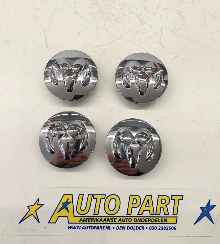 Dodge Ram pickup naafdop 2003-2018, Gebruikt, PO Box 21-8004 | Auburn Hills, MI 48321-8004, Amerikaanse onderdelen, Ophalen of Verzenden