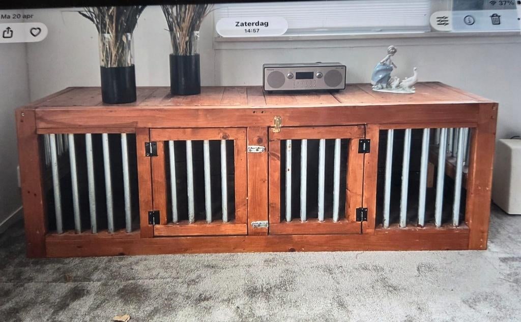 super gave hondenbench en tv meubel in 1 - praktisch -, Dieren en Toebehoren, Hondenbenches, Ophalen, Zo goed als nieuw