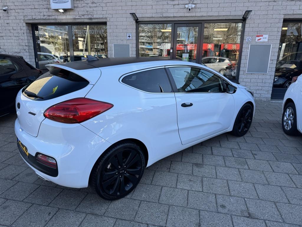 Kia pro_cee'd 1.6 GDI GT-Line Camera Navi SPORT (bj 2014), Auto's, Kia, Voorwielaandrijving, Euro 5, 135 pk, Gebruikt