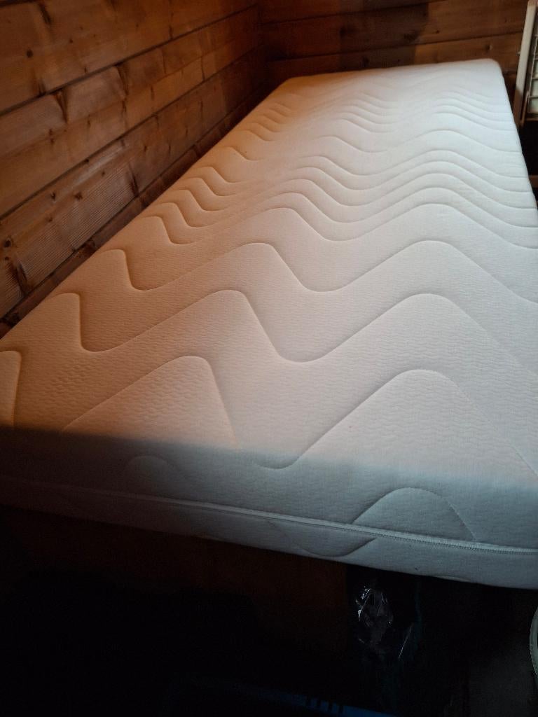 Matras, Huis en Inrichting, Slaapkamer | Matrassen en Bedbodems, Ophalen, Eenpersoons, Zo goed als nieuw, Matras