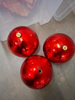 Grote kerstballen inclusief lint, Ophalen